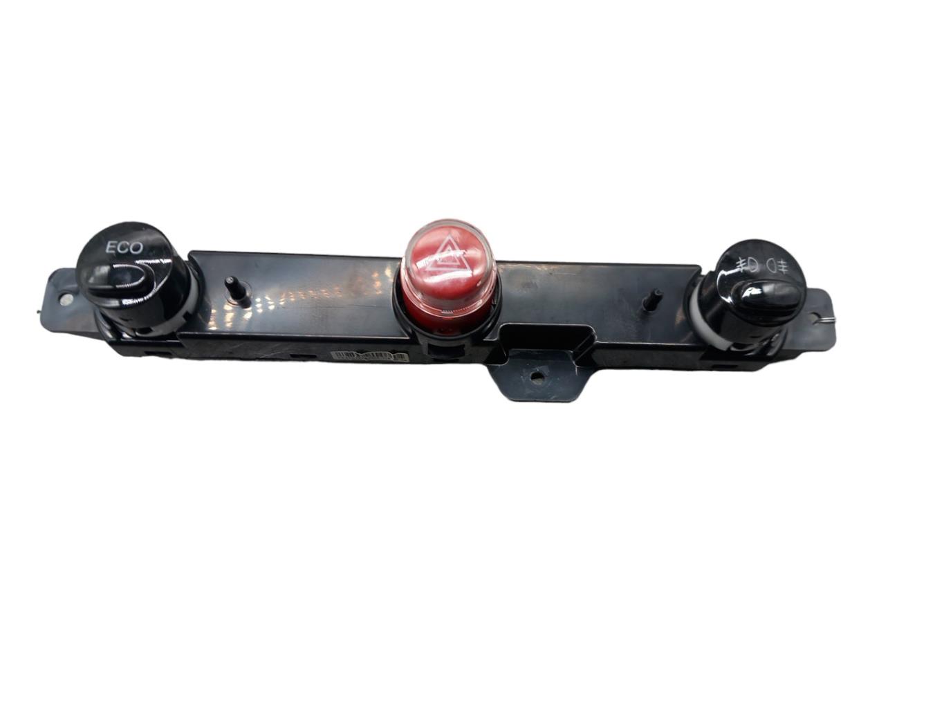 Interruttore luci emergenza FIAT 500 2 CABRIO PHASE 2  - 1