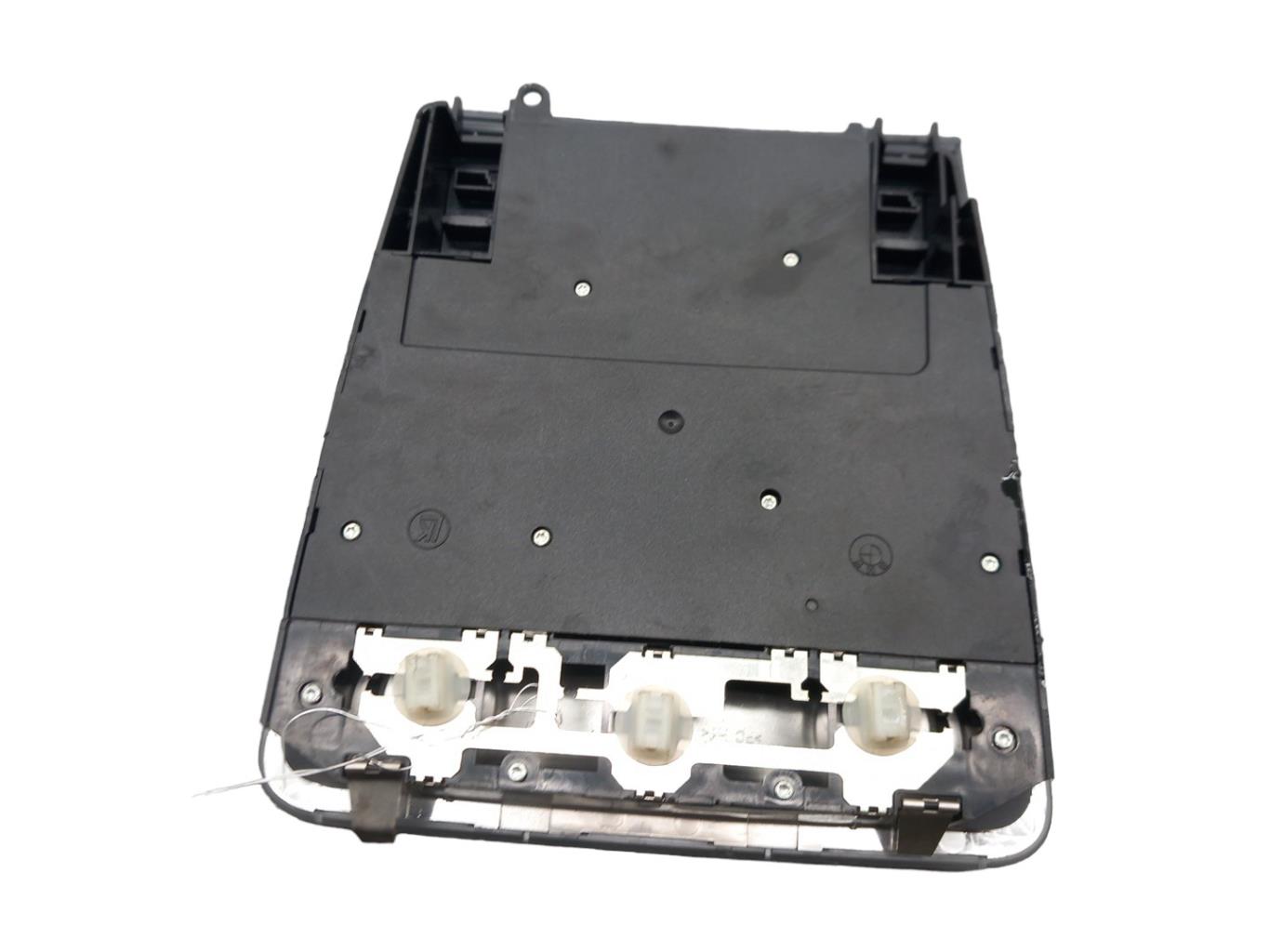 Eclairage de plafonnier BMW SERIE 1 E81 Diesel - 1