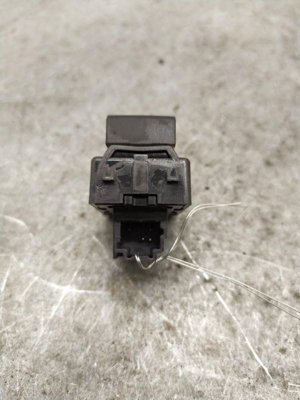Interruttore lavacristalli posteriore sinistro RENAULT CLIO 5 PHASE 1 Gasolina - 1