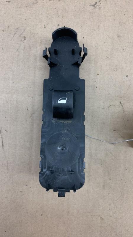 Interruttore lavacristalli anteriore destro PEUGEOT 508 1 PHASE 1 Diésel - 1