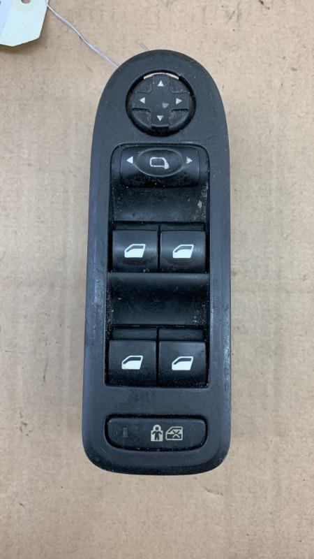 Interruttore lavacristalli anteriore sinistro PEUGEOT 508 1 PHASE 1 Diésel - 1