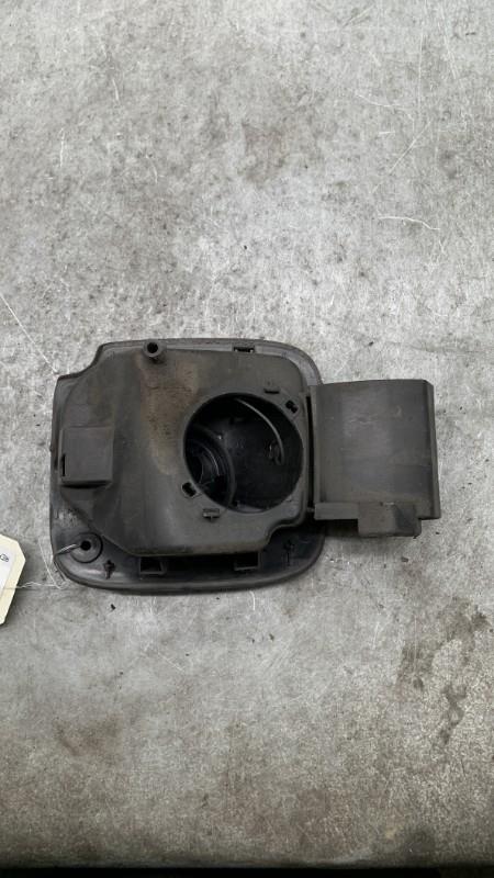 Trappe d'essence RENAULT CLIO 3 PHASE 1 BREAK Essence - 1