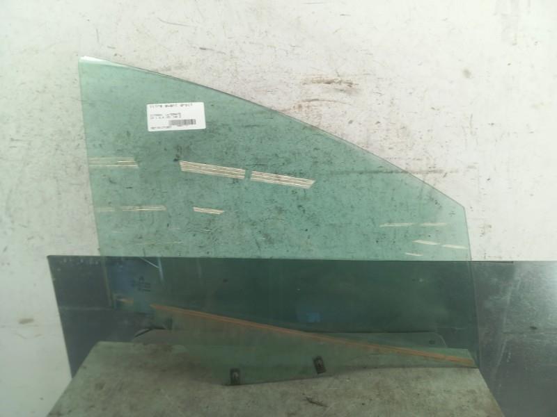 Vitre avant droit CITROEN C4 1 PHASE 1 Essence - 1