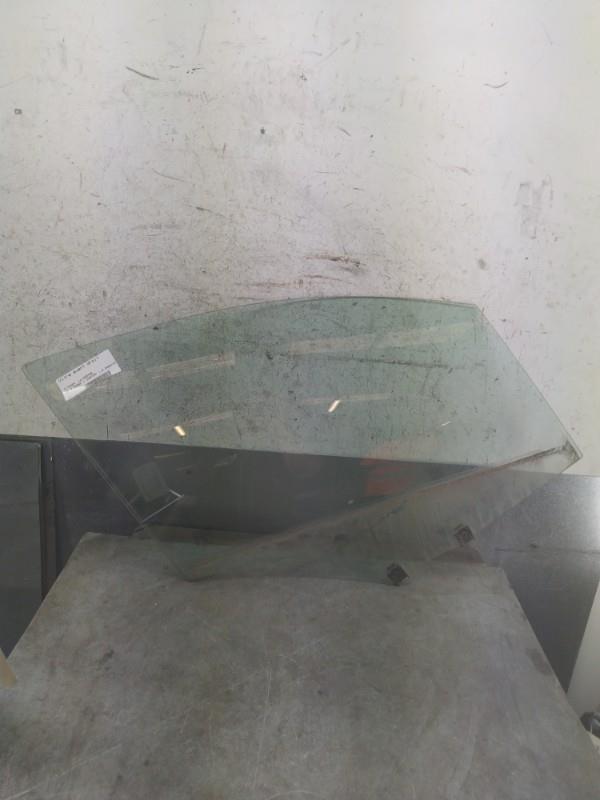 Vitre avant droit CITROEN C4 2 PHASE 1 Essence - 1