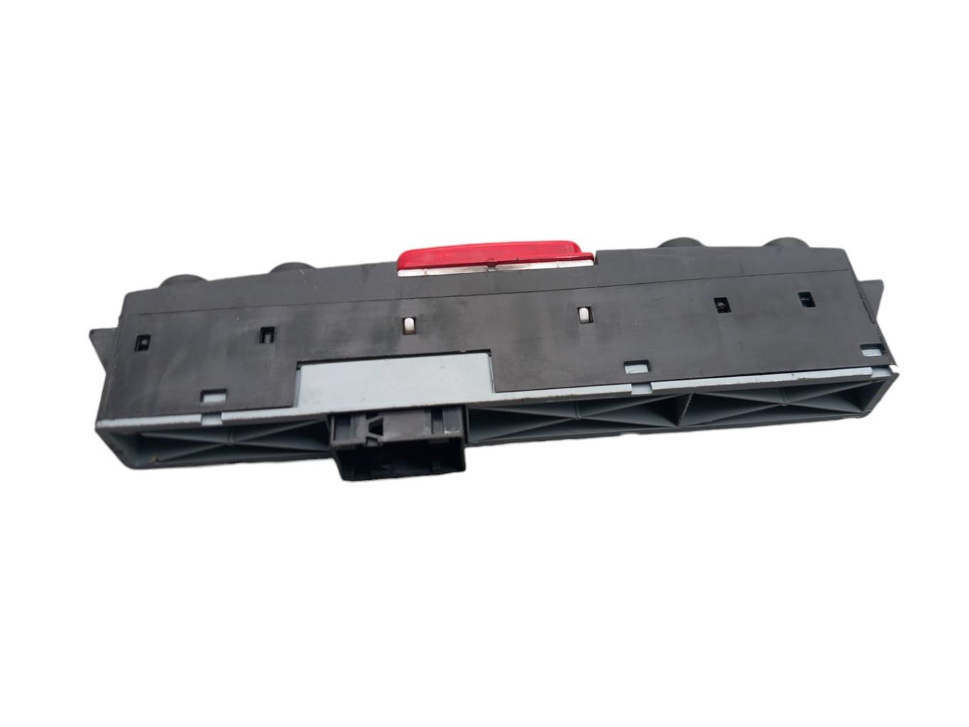 Bouton de coffre ALFA ROMEO 147 PHASE 2 Diesel - 1