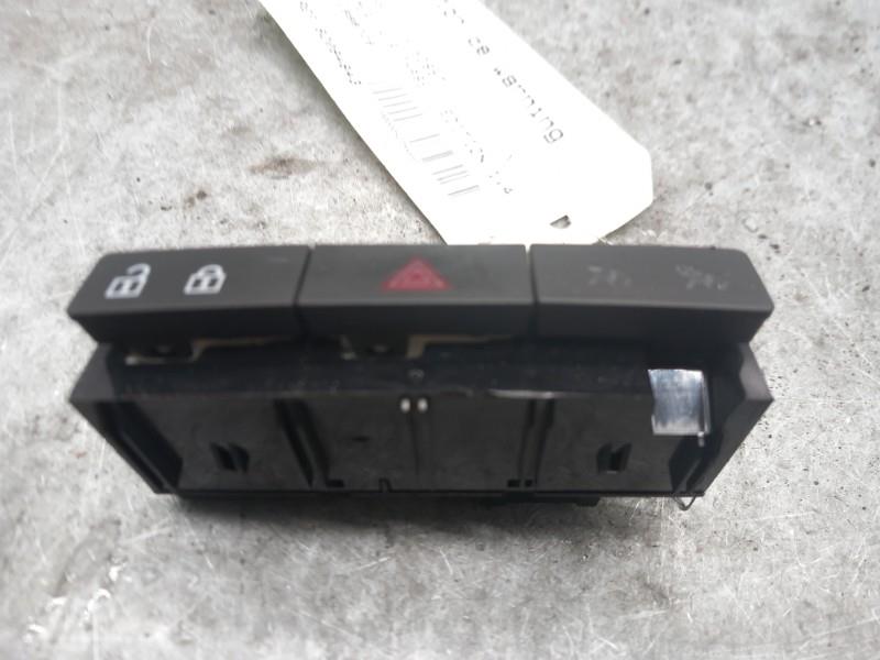 Bouton de warning OPEL MERIVA B PHASE 1 Essence - 1