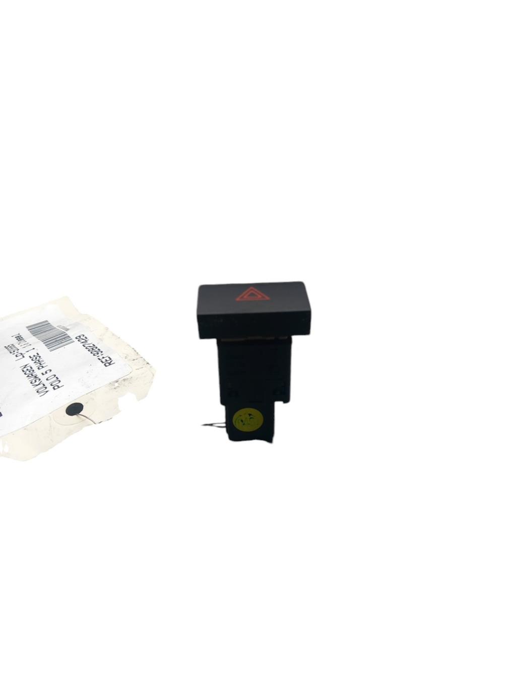 Bouton de warning VOLKSWAGEN POLO 5 PHASE 1 Diesel - 1