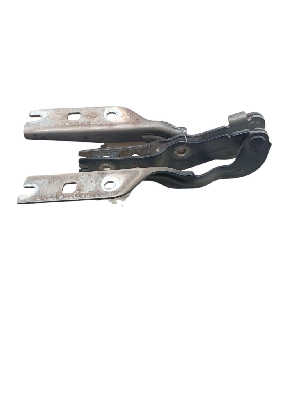 Charniere de capot VOLKSWAGEN GOLF 7 PHASE 2 Essence/Hybride - 1