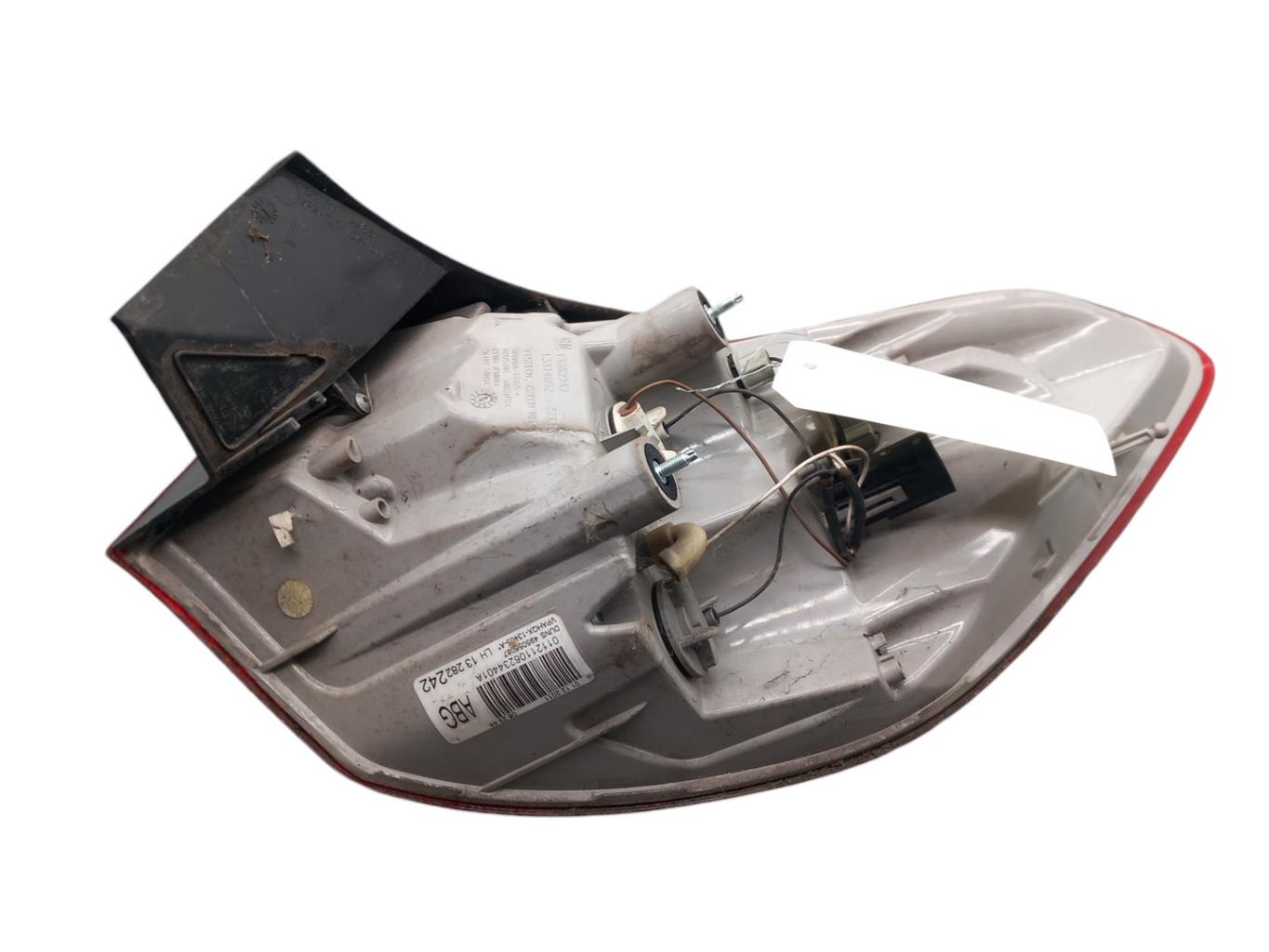 Fanale posteriore principale sinistro (luci) OPEL ASTRA J SPORTS TOURER PHASE 1 BREAK Diésel - 1