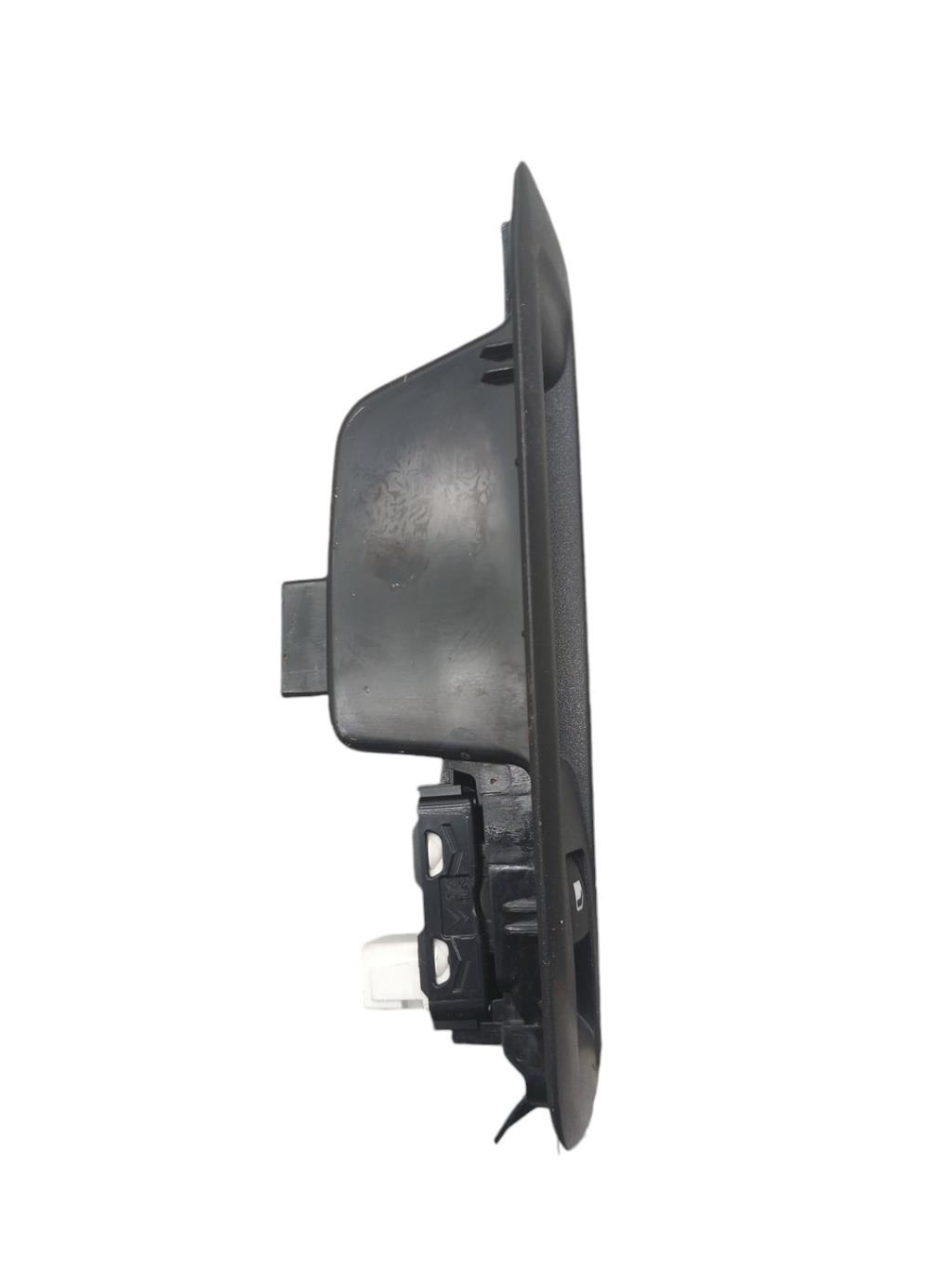 Interruttore lavacristalli posteriore destro PEUGEOT 308 2 PHASE 1 Diésel - 1