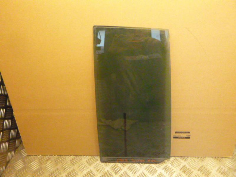 Ventanilla triangular trasera izquierda (puerta) VOLKSWAGEN TOURAN 1 PHASE 1 Diésel - 1