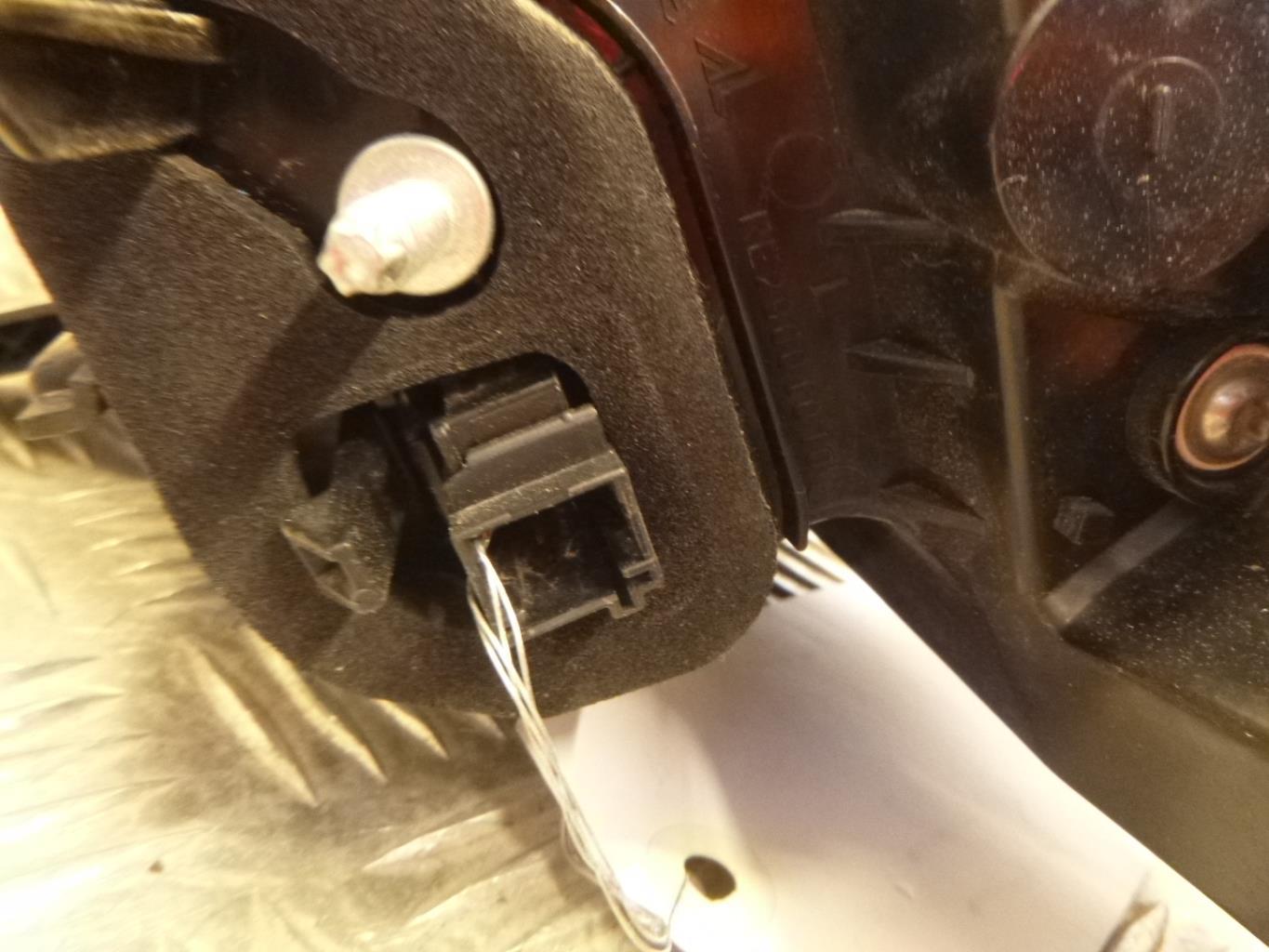 Fanale posteriore principale sinistro (luci) PEUGEOT 2008 2 Gasolina - 1