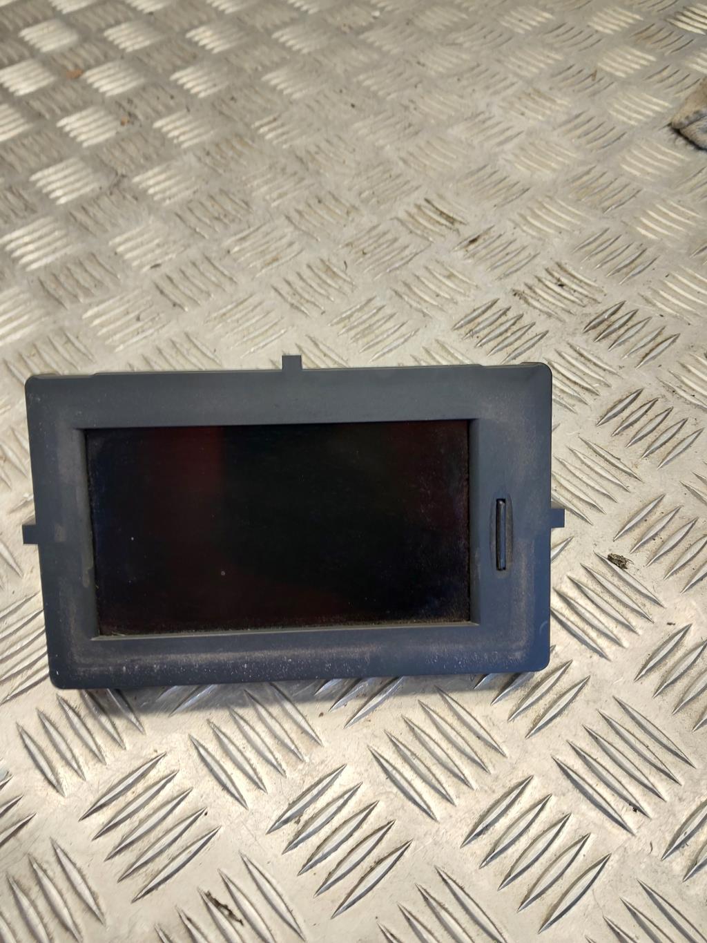Ecran GPS RENAULT SCENIC 3 PHASE 3 Diesel - 1