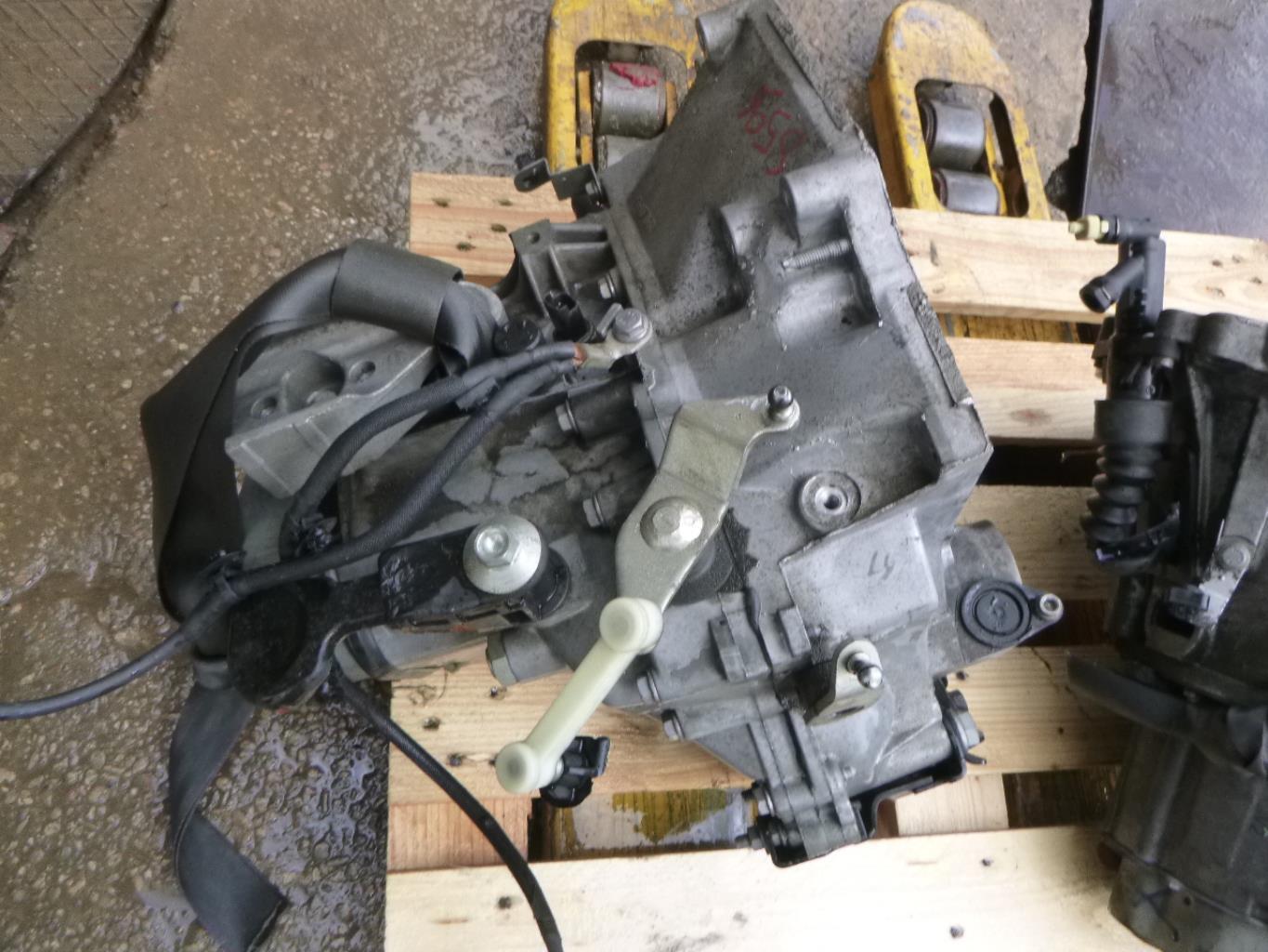 Boite de vitesses PEUGEOT 207 PHASE 2 BREAK Essence - 1