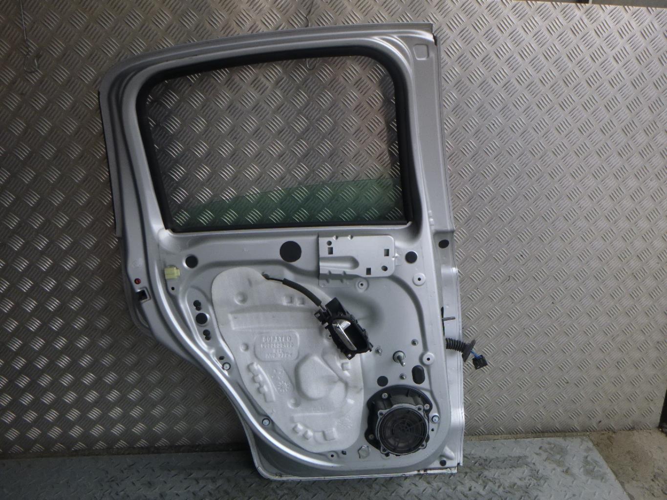 Puerta trasera izquierda CITROEN C3 2 PHASE 1 Diésel - 1