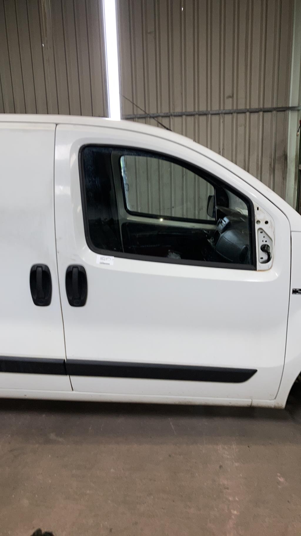 Porte avant droit CITROEN NEMO Diesel - 1