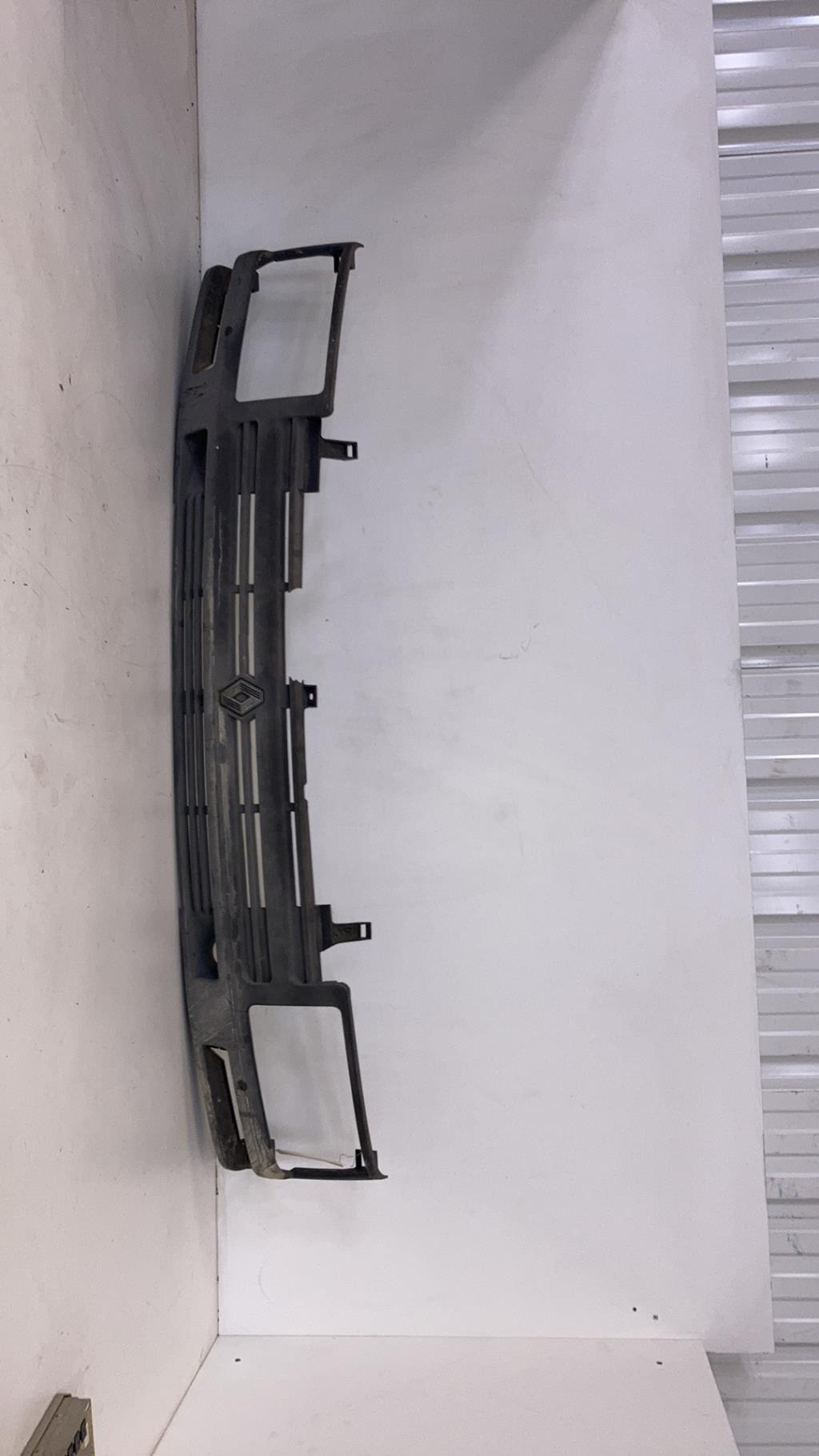 Calandre RENAULT TRAFIC 1  - 1