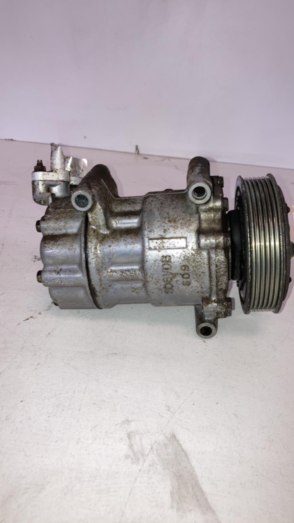 Compresseur clim CITROEN NEMO Diesel - 1