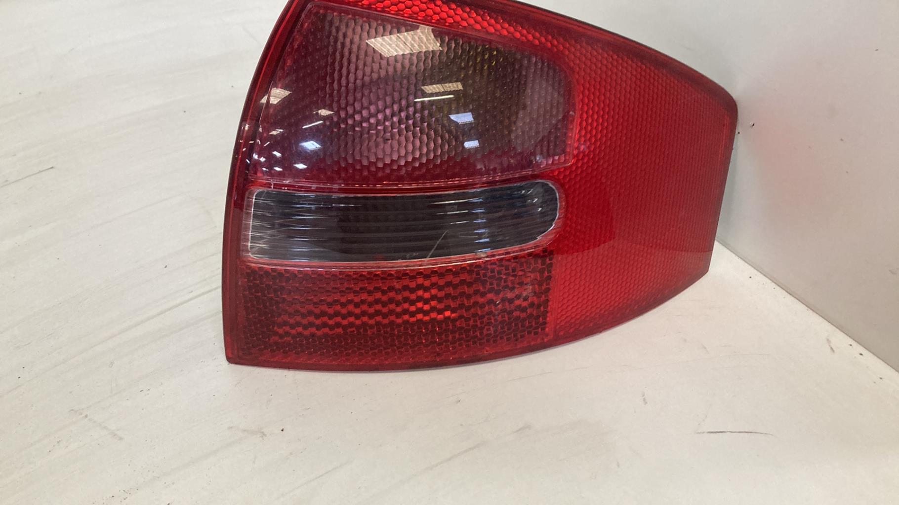 Feu arriere principal droit (feux) AUDI A6 2 PHASE 2 Diesel - 1