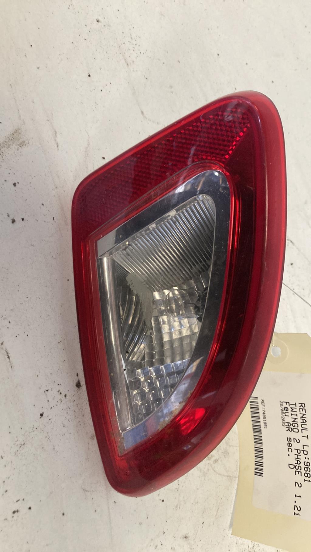 Feu arriere secondaire droit (feux) RENAULT TWINGO 2 PHASE 2 Essence - 1