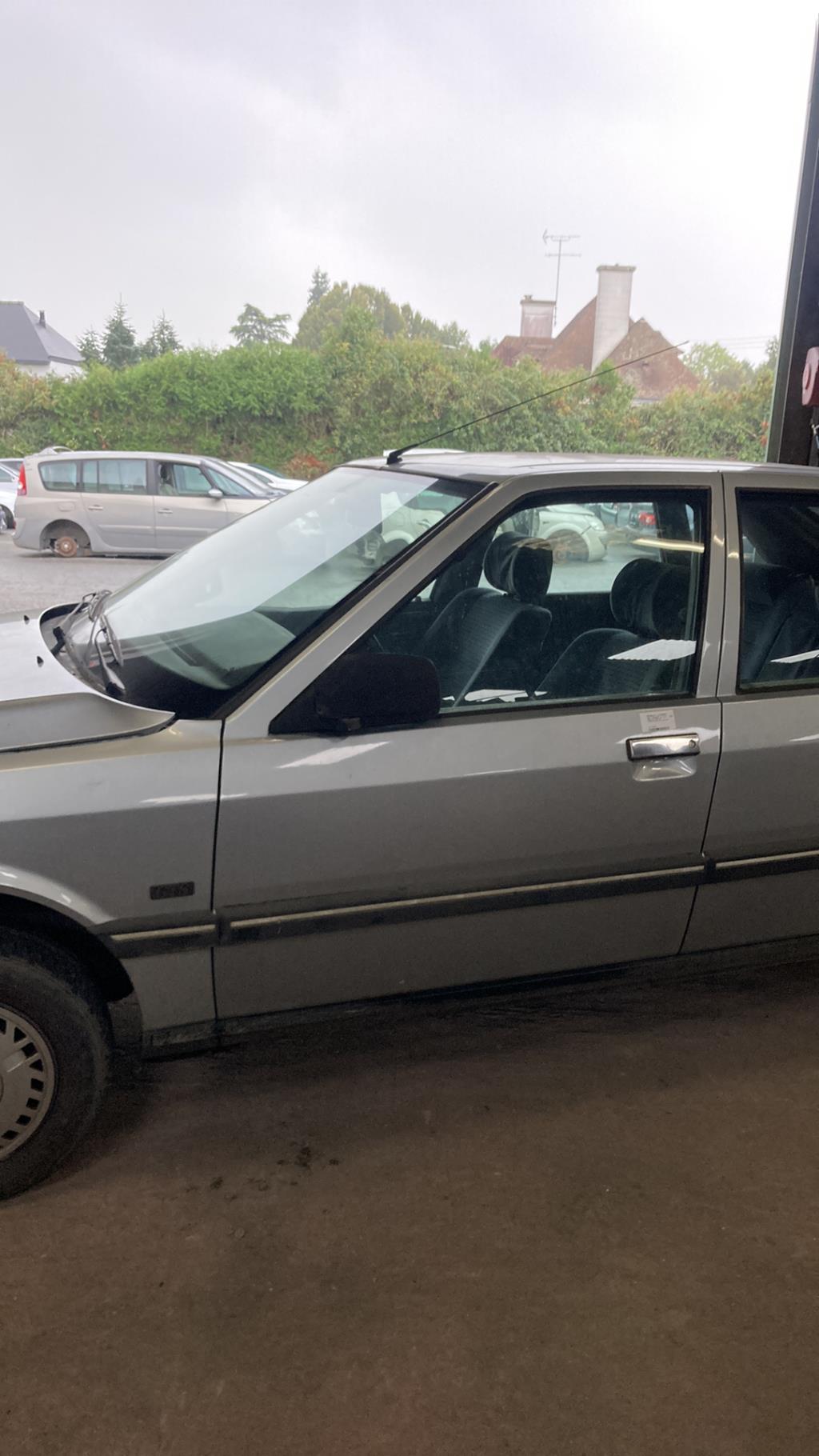Porte avant gauche RENAULT R21 PHASE 2 Essence - 1