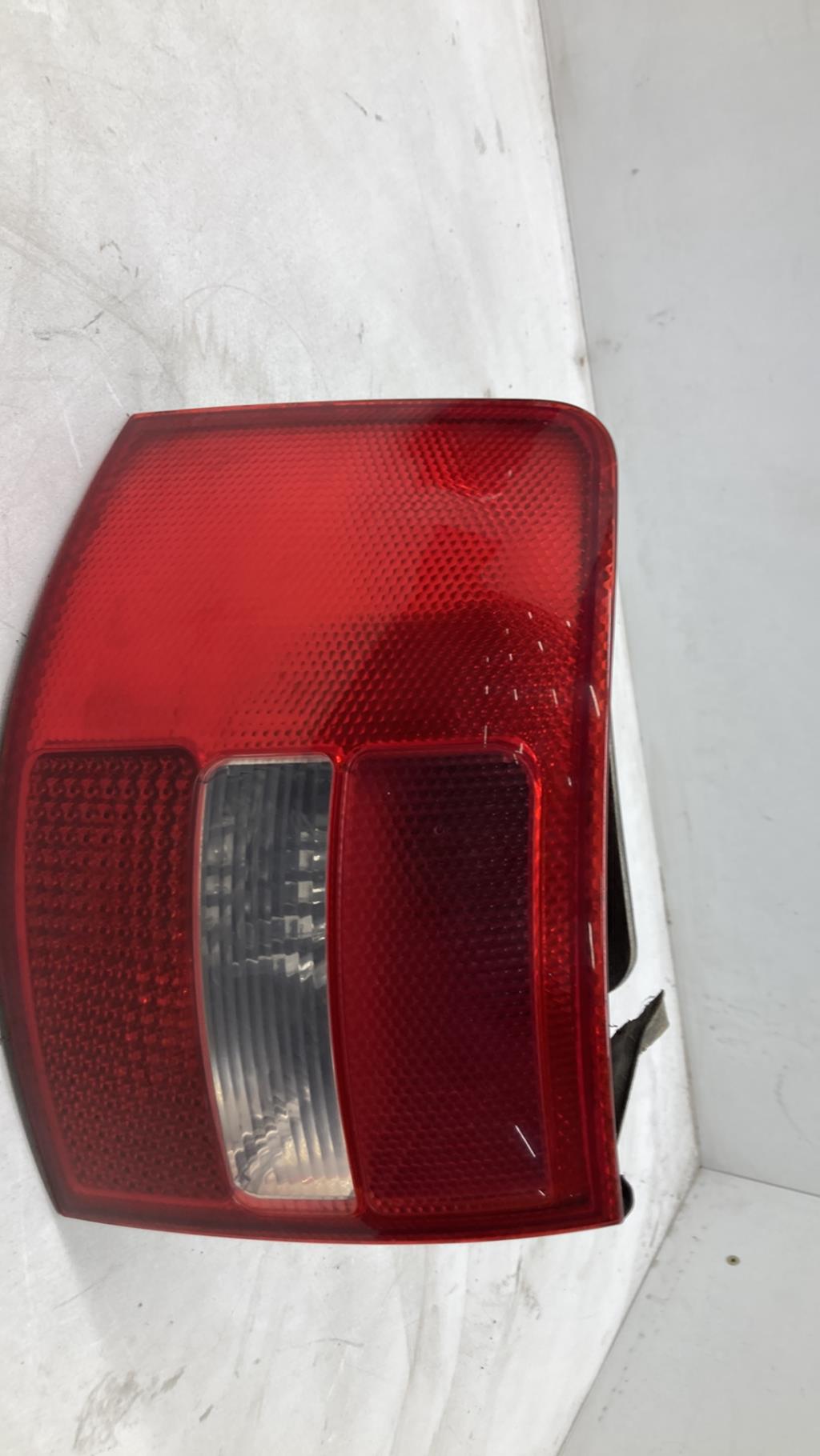 Feu arriere principal gauche (feux) AUDI A6 2 ALLROAD PHASE 2 BREAK Diesel - 1