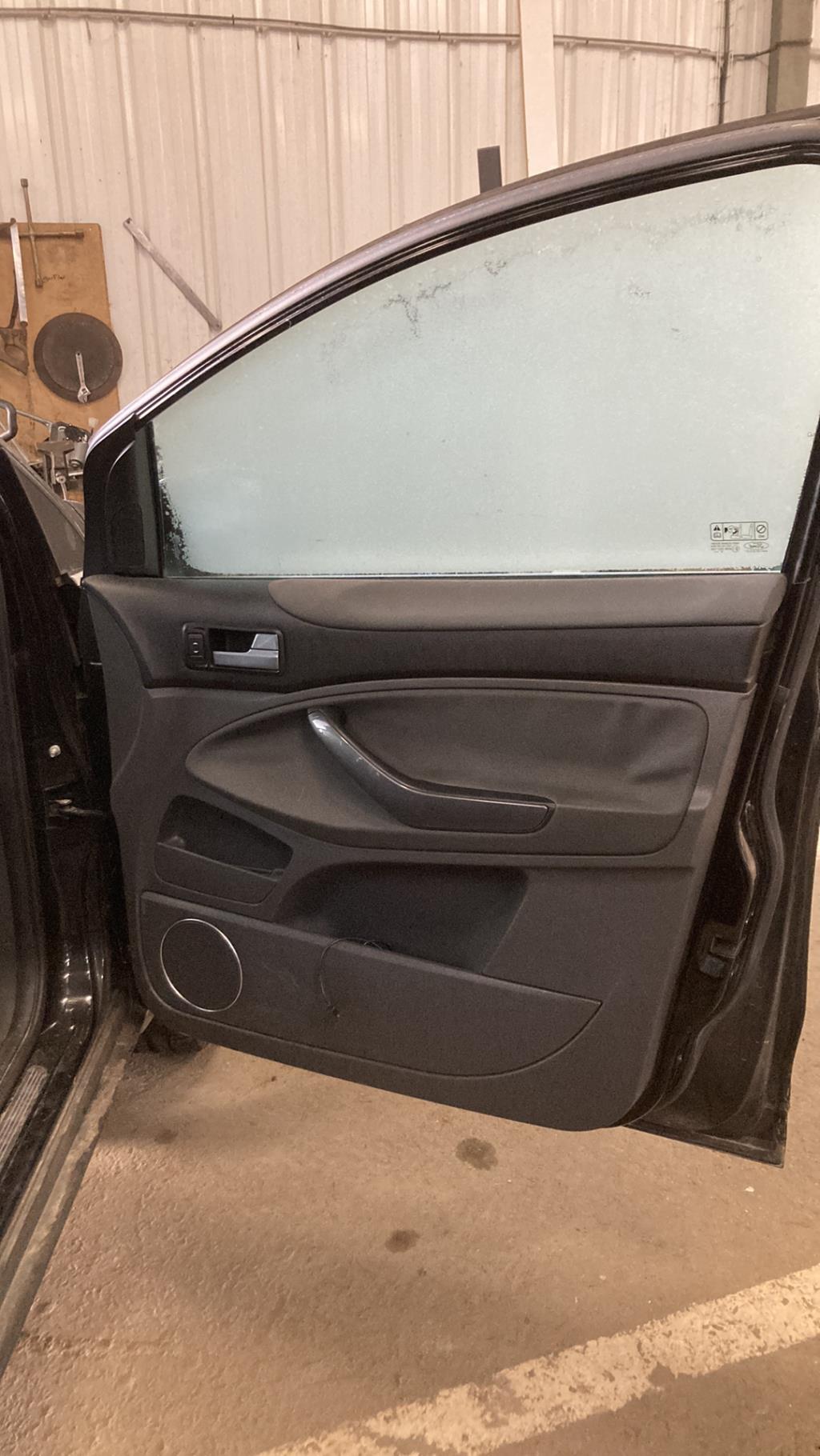 Porte avant droit FORD KUGA 1 Diesel - 1