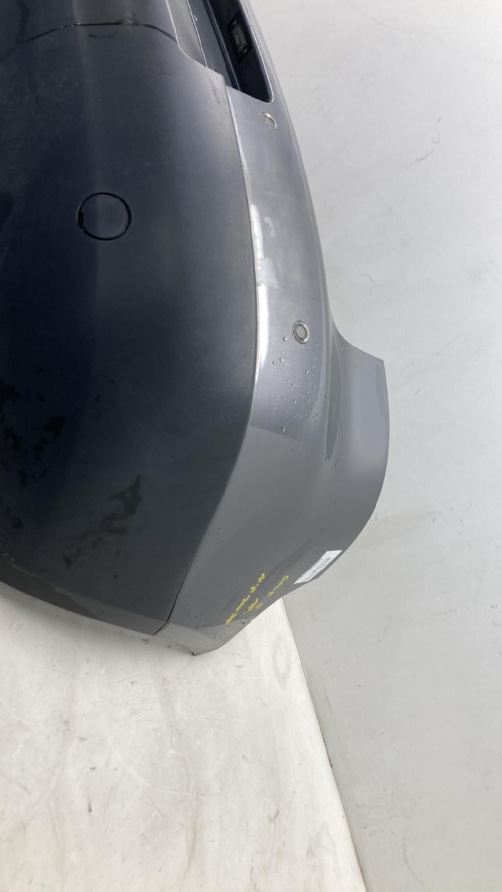 Pare choc arriere VOLKSWAGEN GOLF 5 Essence - 1
