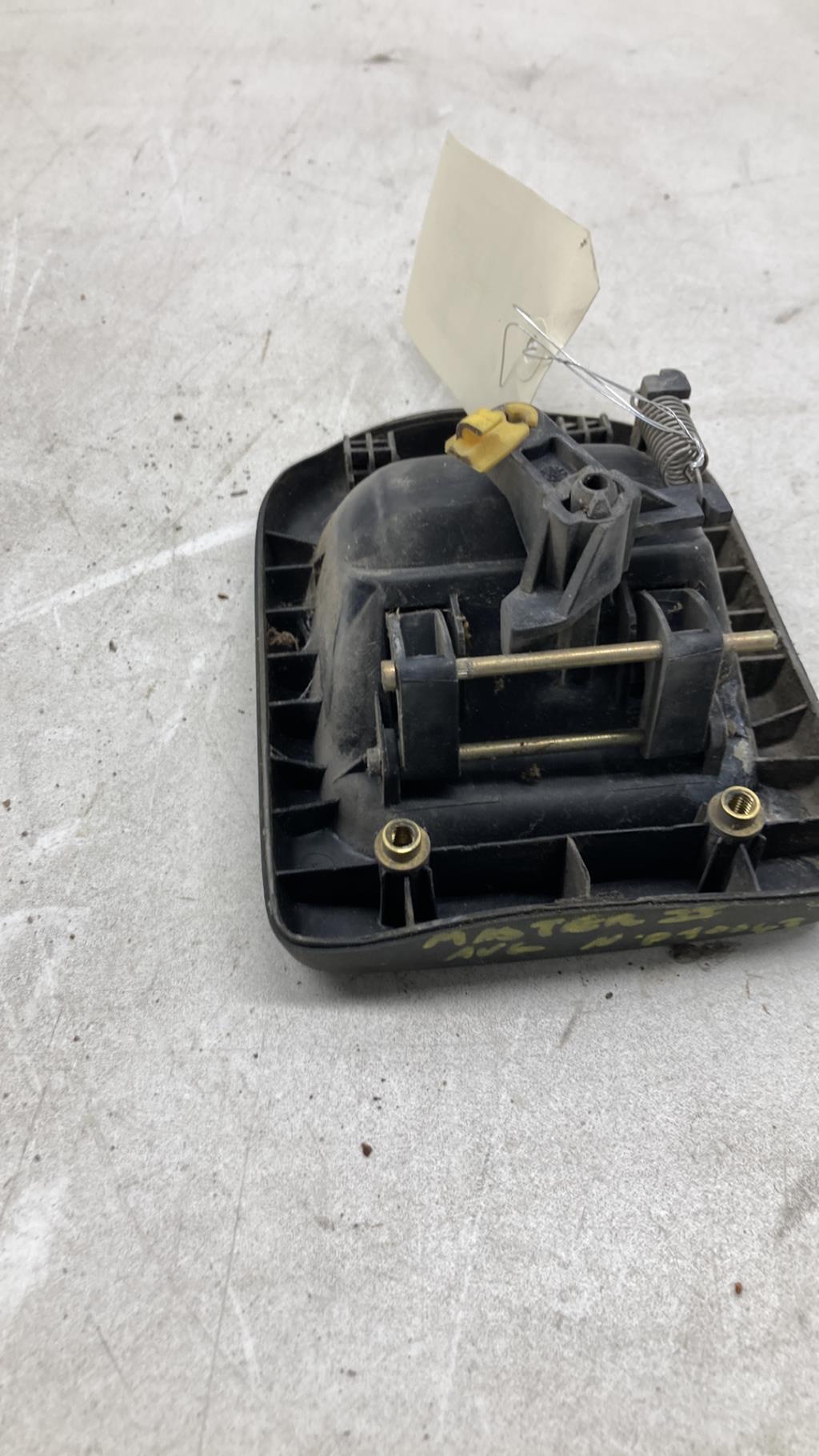 Poignee porte avant gauche RENAULT MASTER 2 PHASE 1 Diesel - 1