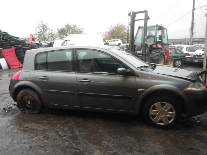 Parachoques trasero RENAULT MEGANE 2 PHASE 1 Diésel - 1