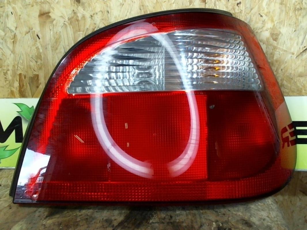 Feu arriere secondaire droit (feux) RENAULT MEGANE 1 PHASE 2 Essence - 1