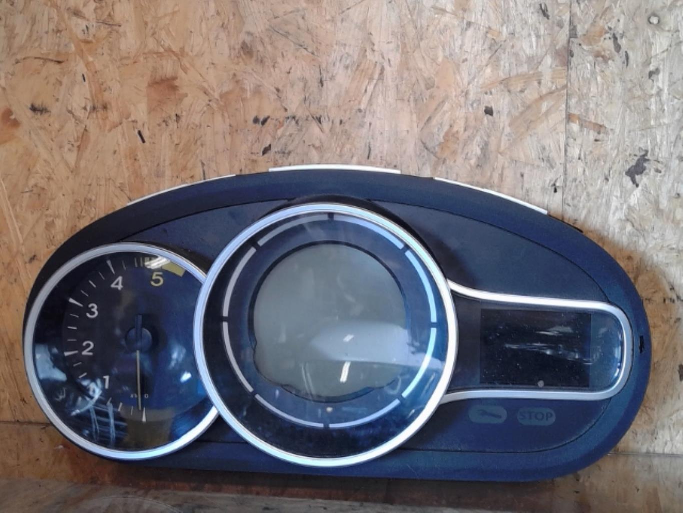 Compteur RENAULT MEGANE 3 PHASE 1 Diesel - 1