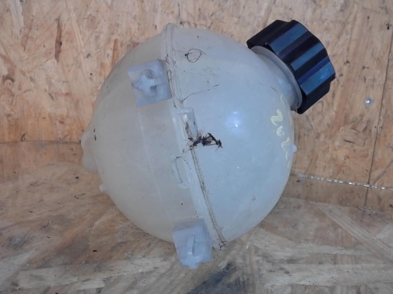 Vase d'expansion CITROEN C4 GRAND PICASSO 1 Diesel - 1