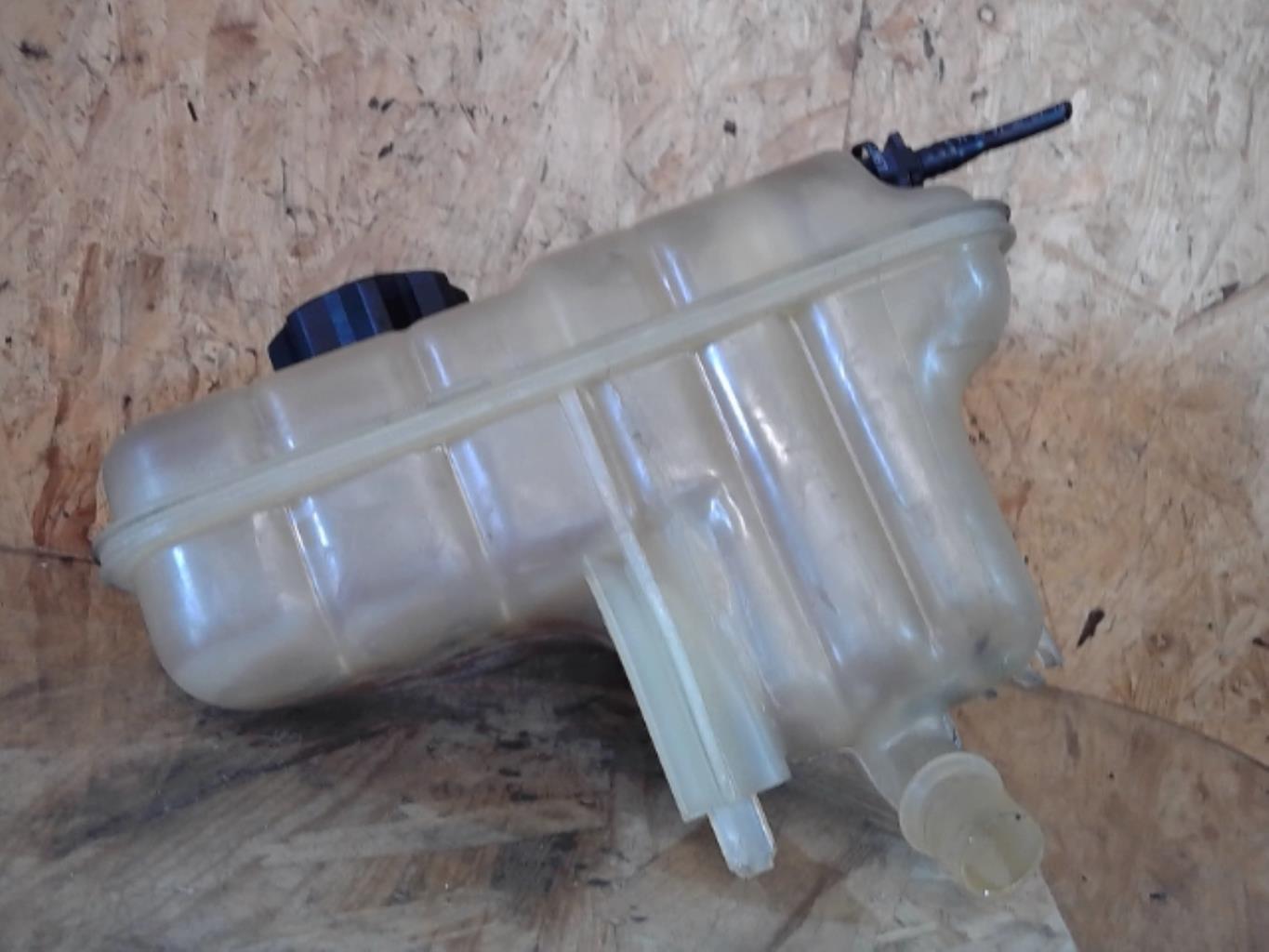 Vase d'expansion CITROEN C5 1 PHASE 2 Essence - 1
