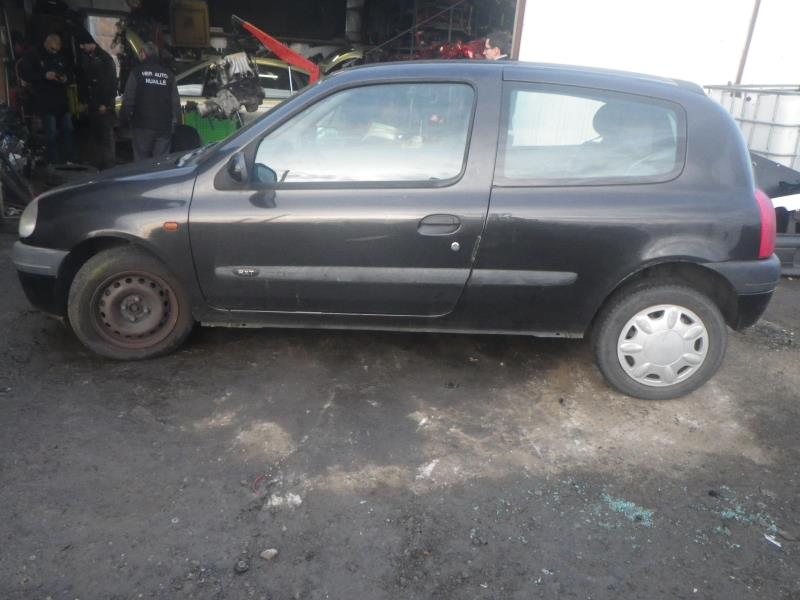 Parachoques trasero RENAULT CLIO 2 PHASE 1 Diésel - 1