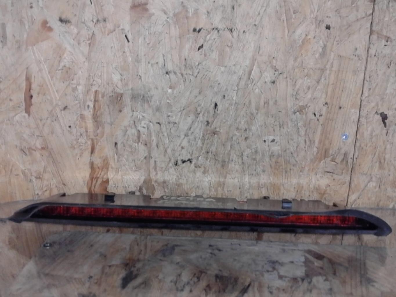 Feu arriere stop central OPEL VECTRA C PHASE 1 BREAK Diesel - 1