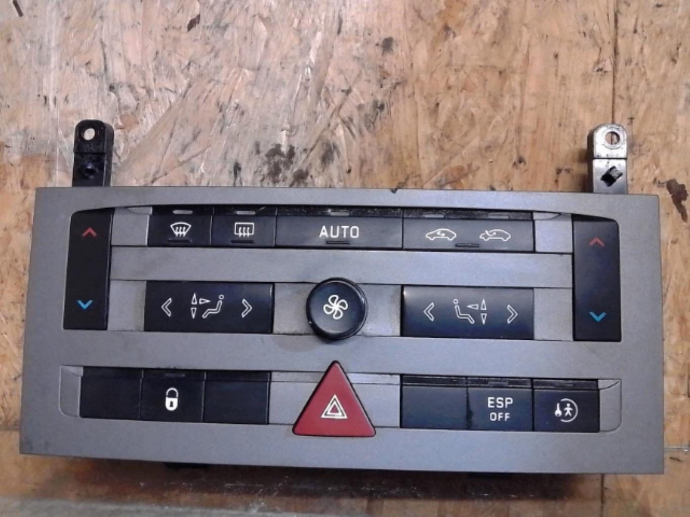 Commande chauffage PEUGEOT 407 PHASE 2 Diesel - 1