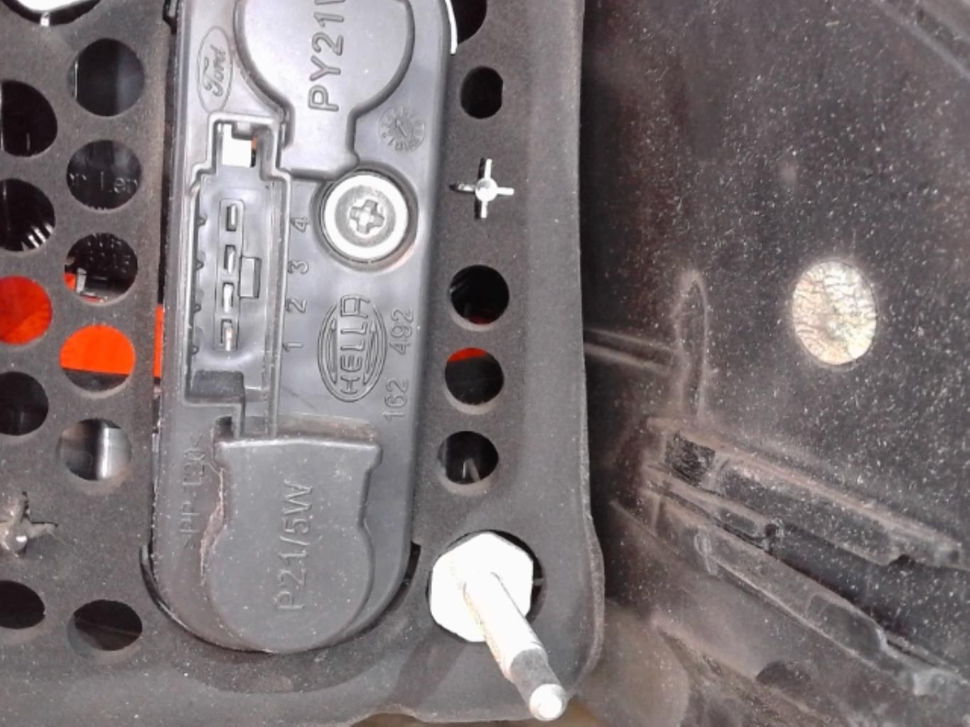 Feu arriere principal gauche (feux) FORD S-MAX 1 PHASE 1 Diesel - 1