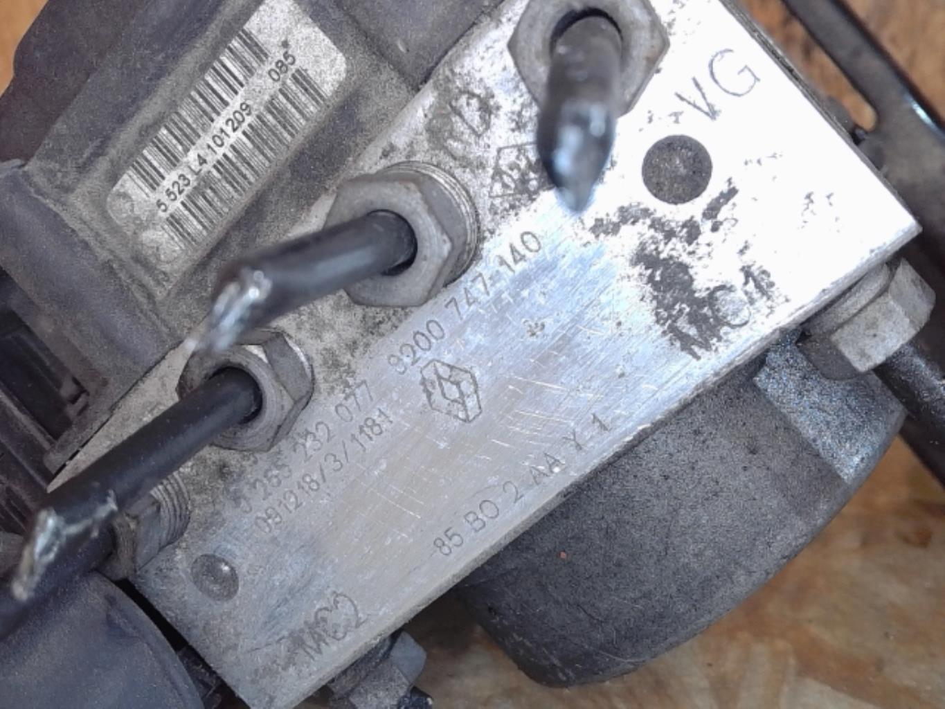 Bloc ABS (freins anti-blocage) RENAULT CLIO 3 PHASE 2 Diesel - 1