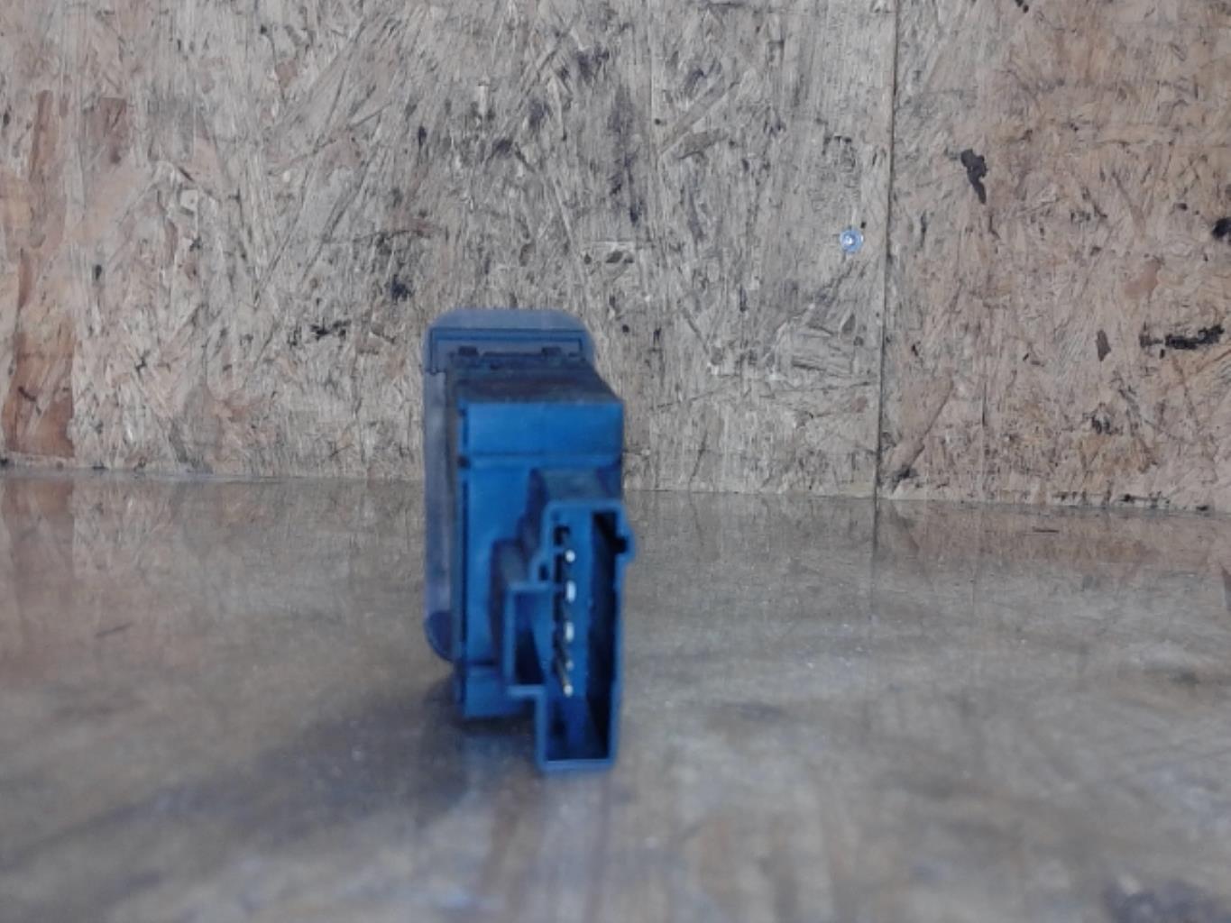 Commande de reglage hauteur de phare PEUGEOT 206 PHASE 2 CABRIOLET Diesel - 1