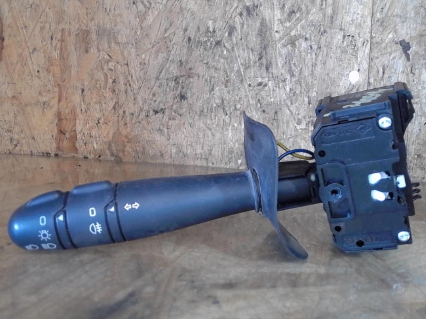 Commodo phare RENAULT CLIO 2 PHASE 2 Diesel - 1