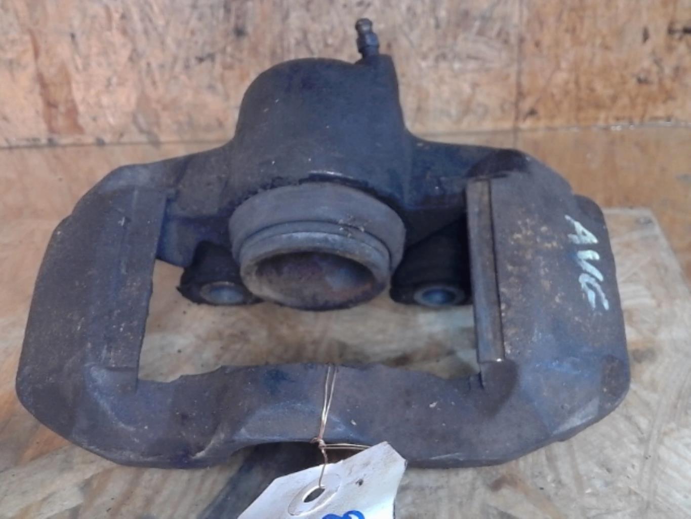 Etrier avant gauche (freinage) RENAULT CLIO 1 PHASE 1 Essence - 1