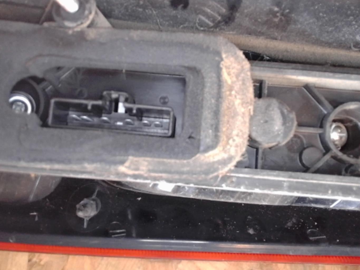 Feu arriere principal gauche (feux) FORD C-MAX 1 PHASE 1 Diesel - 1
