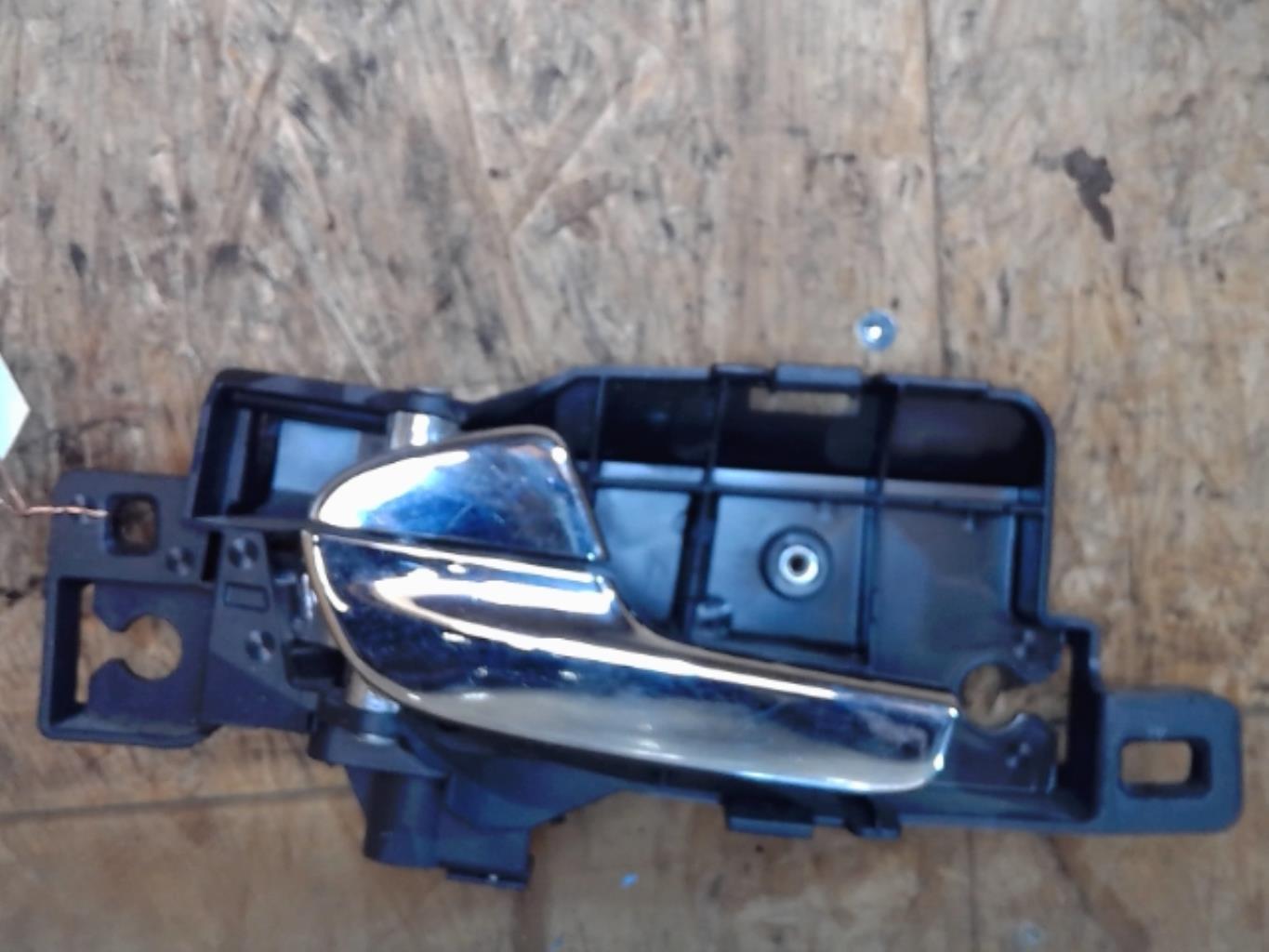 Poignee interieur avant gauche FORD S-MAX 1 PHASE 1 Diesel - 1