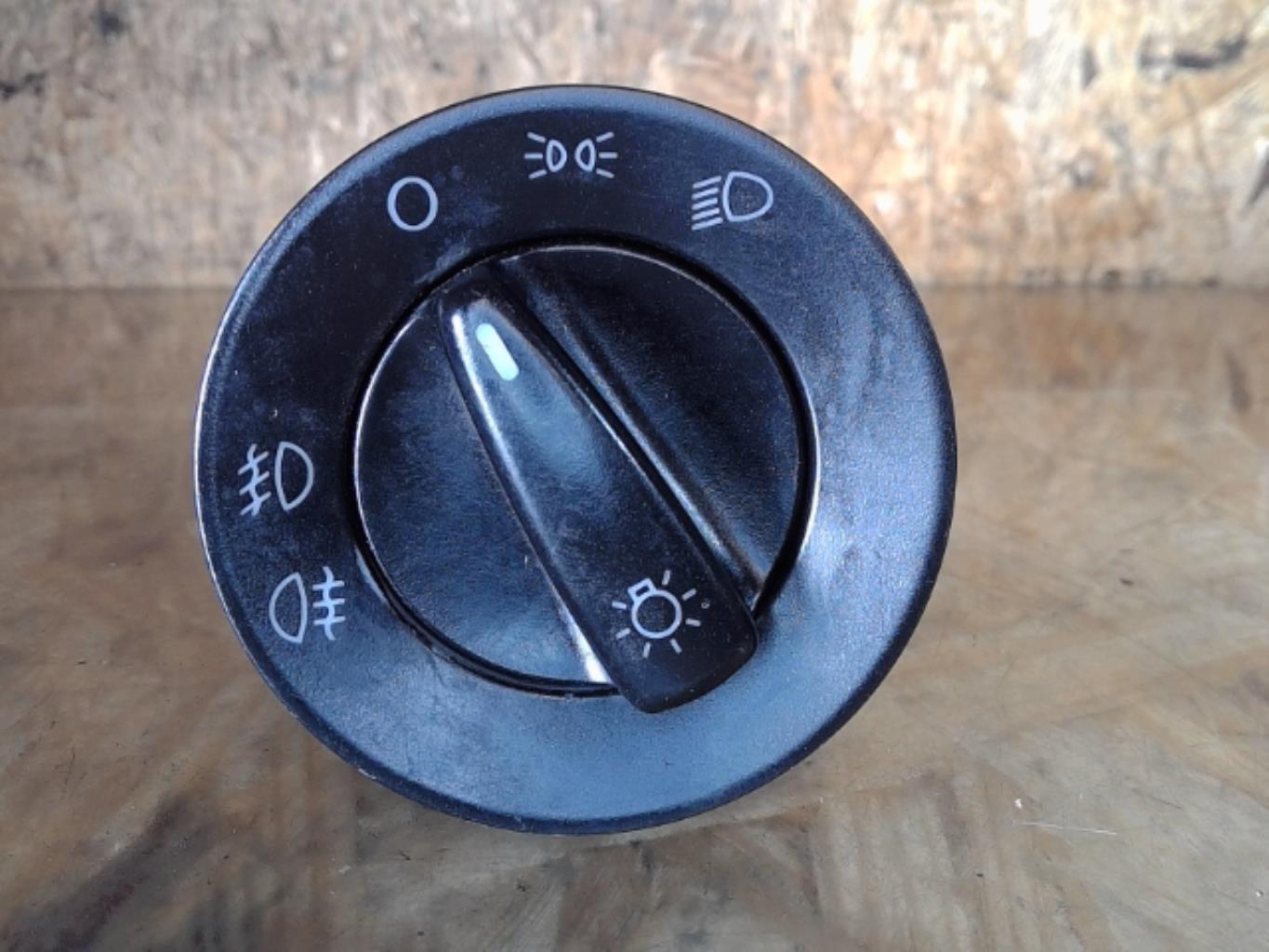 Commande de phare VOLKSWAGEN GOLF 4 Diesel - 1