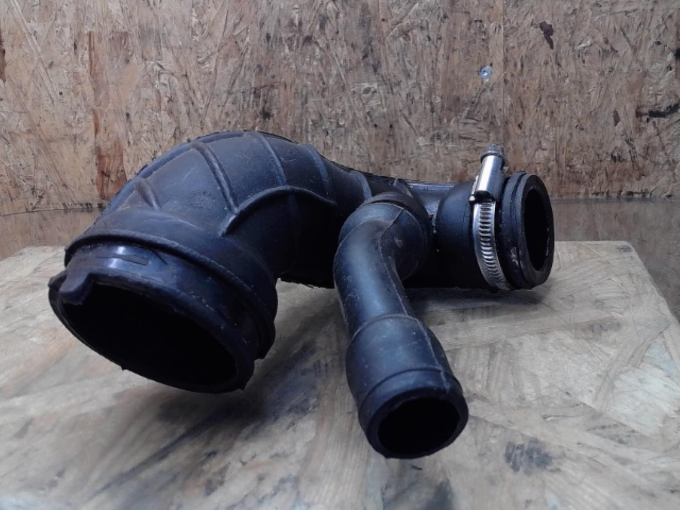 Durite de turbo FORD FIESTA 5 PHASE 2 Diesel - 1