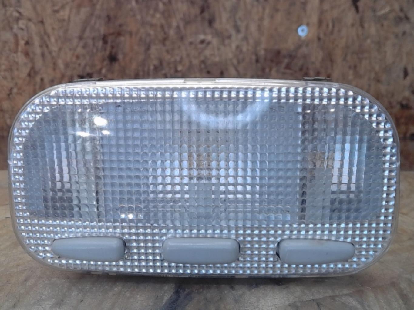Eclairage de plafonnier PEUGEOT 1007 Diesel - 1