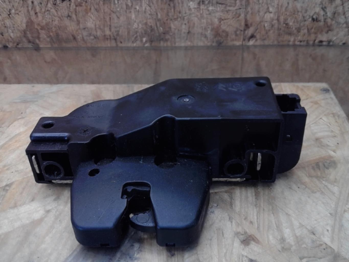 Serrure de hayon PEUGEOT 1007 Diesel - 1