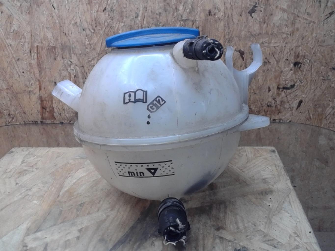 Vase d'expansion VOLKSWAGEN GOLF 5 Diesel - 1