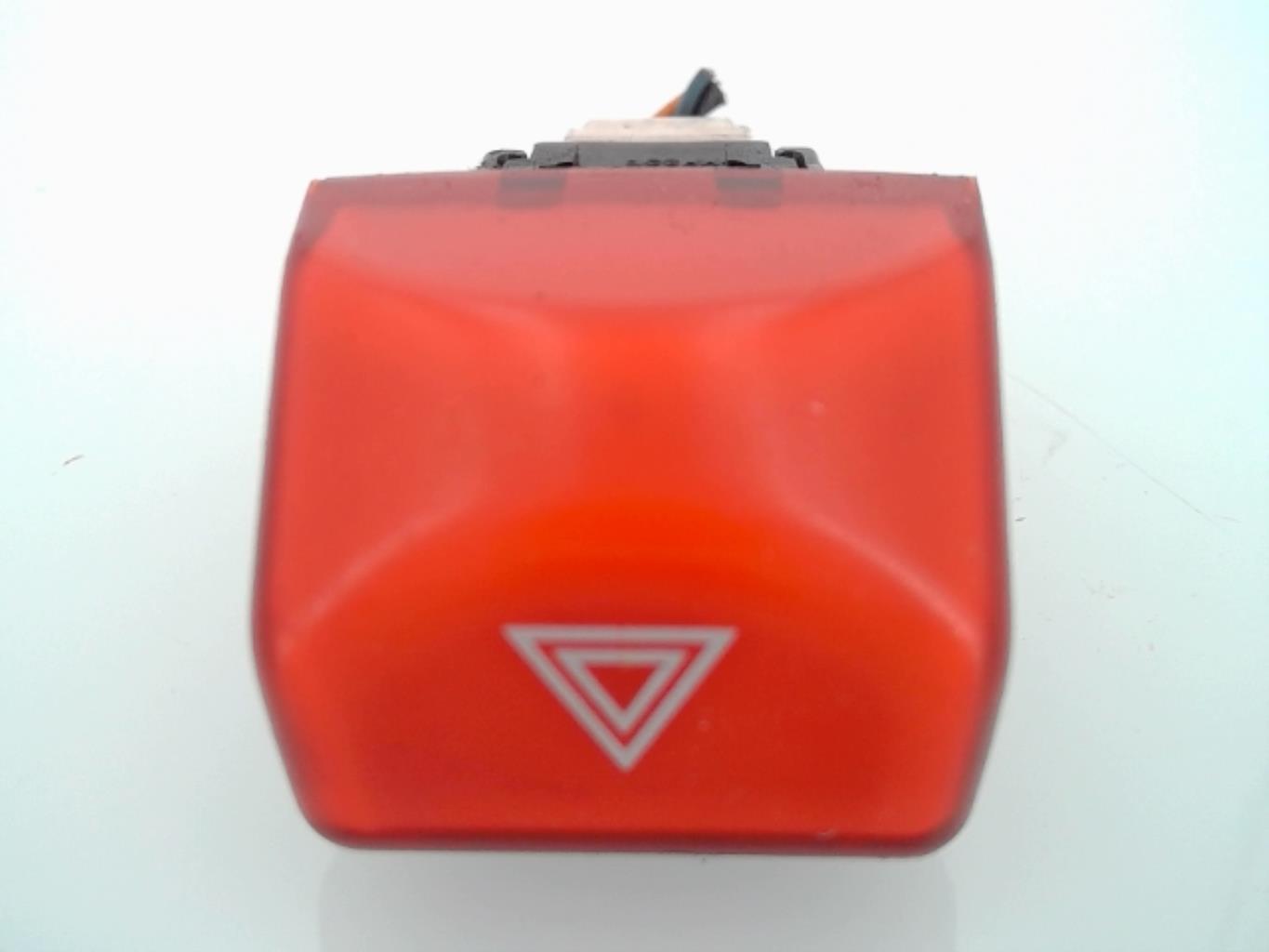 Bouton de warning NISSAN MICRA 3 PHASE 1 Diesel - 1
